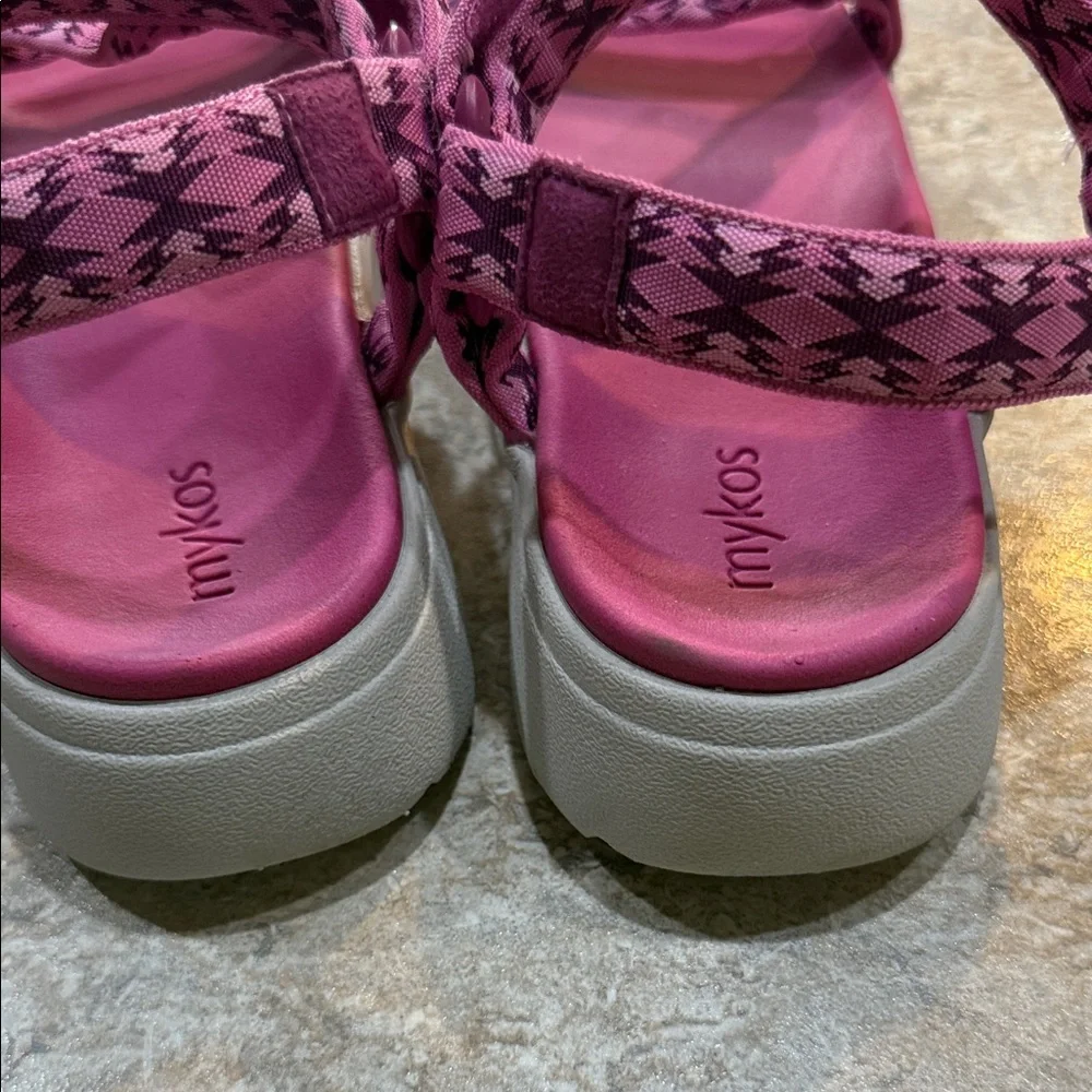 Mykos Women's Solstice Sandals in Fuchsia Strappy Comfort Sandals - Picture 7 of 9